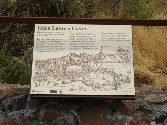 Lake_Lenore_caves_sign.jpg